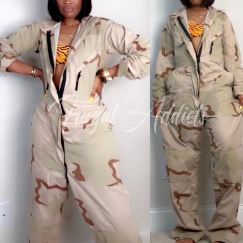 RARE VINTAGE UNISEX Official Military Special Unit Desert Camouflage Coveralls S